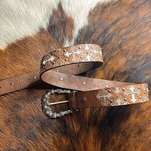 Miss me brown leather cross belt